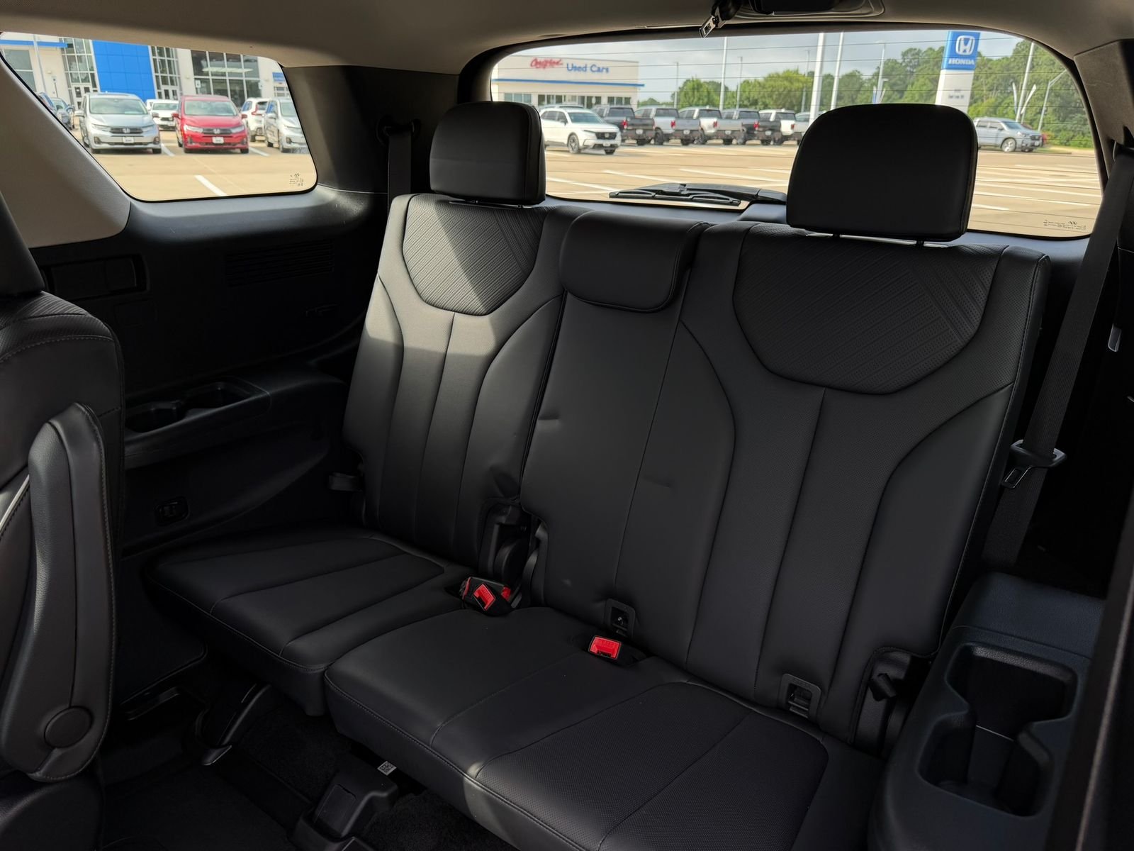 Used 2025 Abyss Black Pearl Hyundai XRT image 28