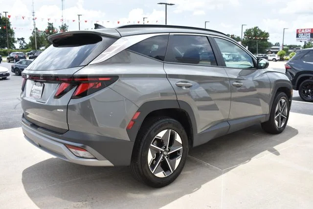 Used 2026 Gray Hyundai SEL image 5
