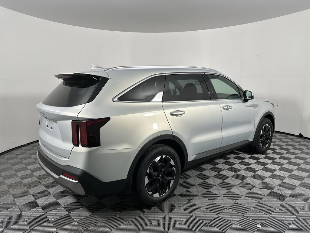 New 2026 Ivory Silver Kia S image 19