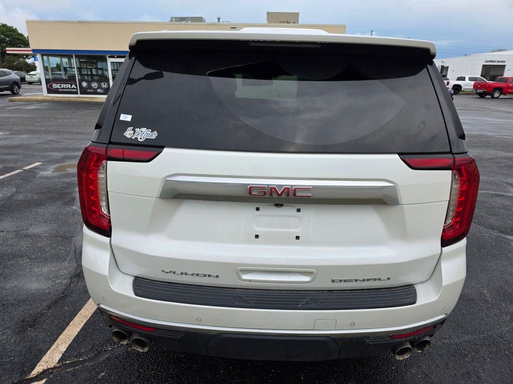 Used 2023 White Frost Tricoat GMC Denali image 3