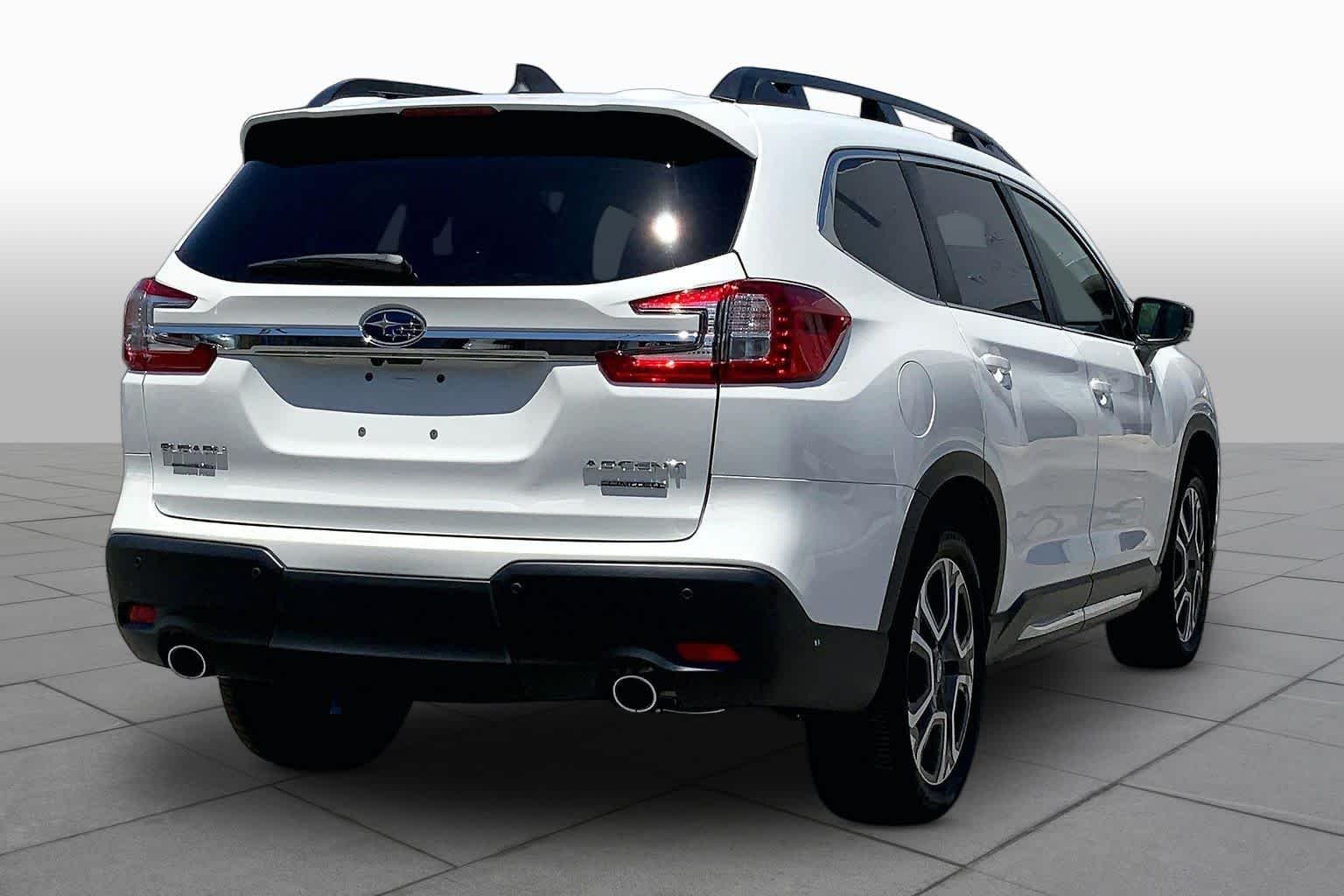 2026 Subaru Ascent Limited - Photo 11