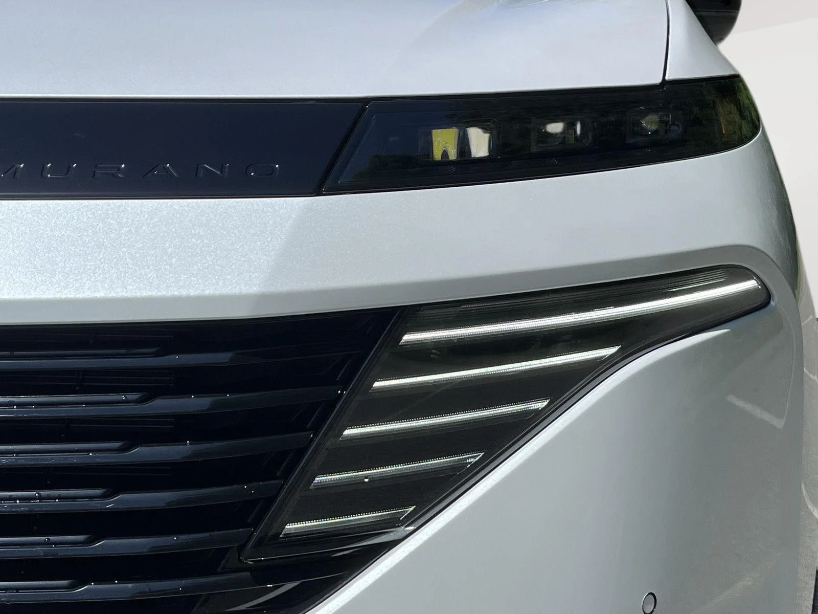 New 2026 Everest White Pearl TriCoat Nissan Platinum image 12