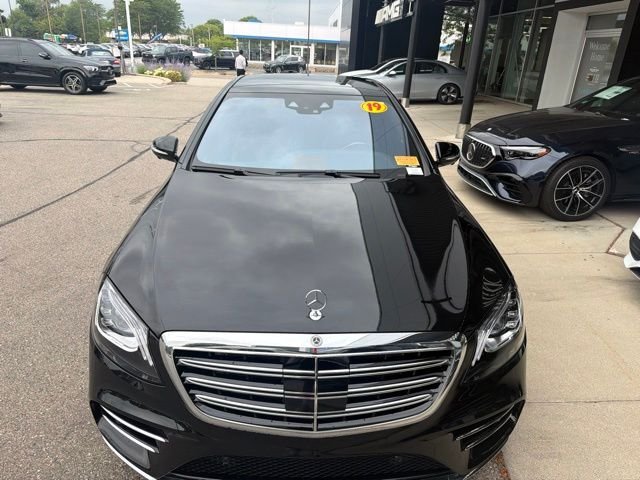 Used 2019  Mercedes-Benz S 560 image 3