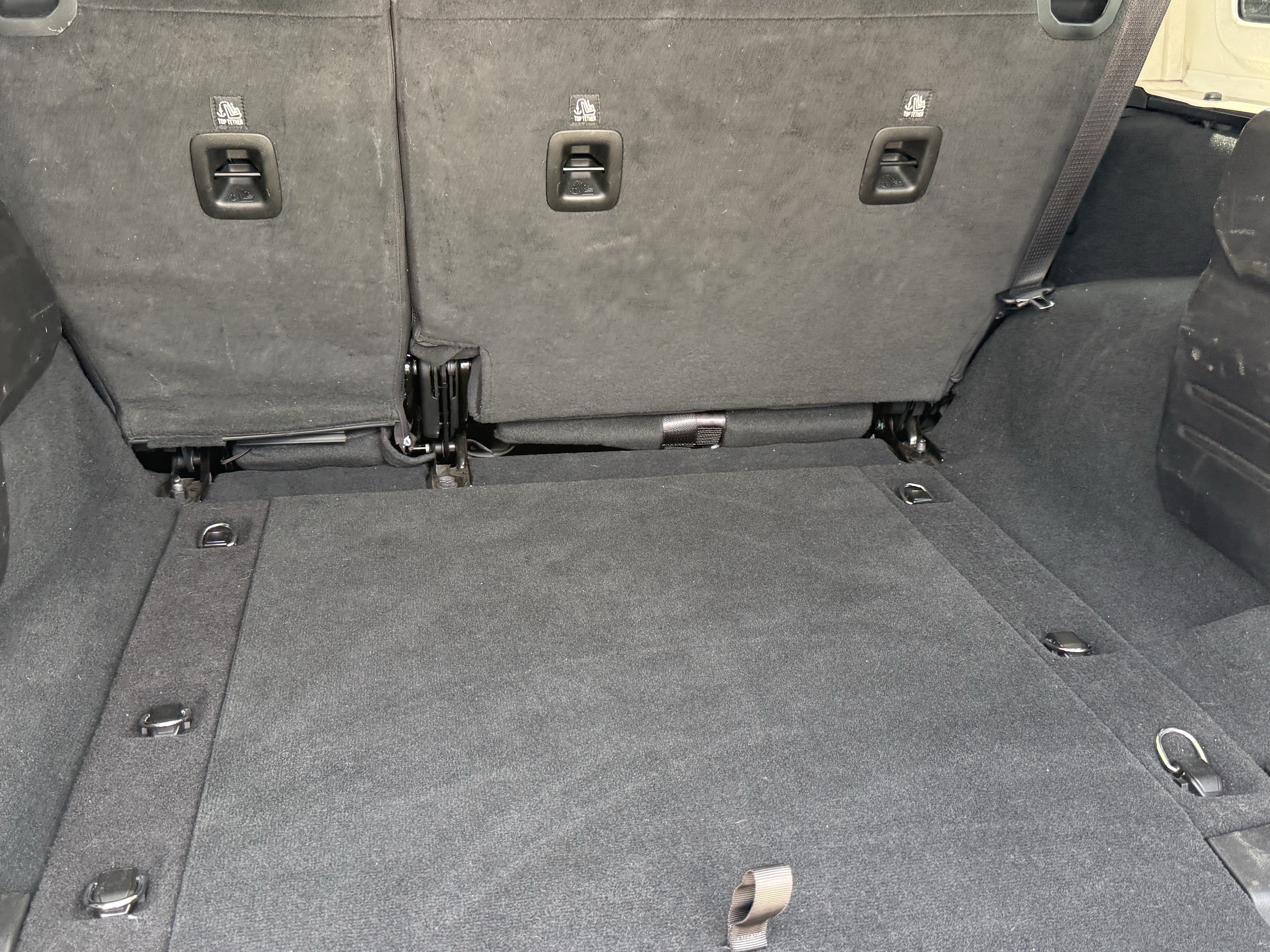 Used 2024 Granite Crystal Metallic Clearcoat Jeep  image 29