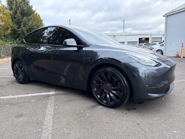 2024 Tesla Model Y Performance