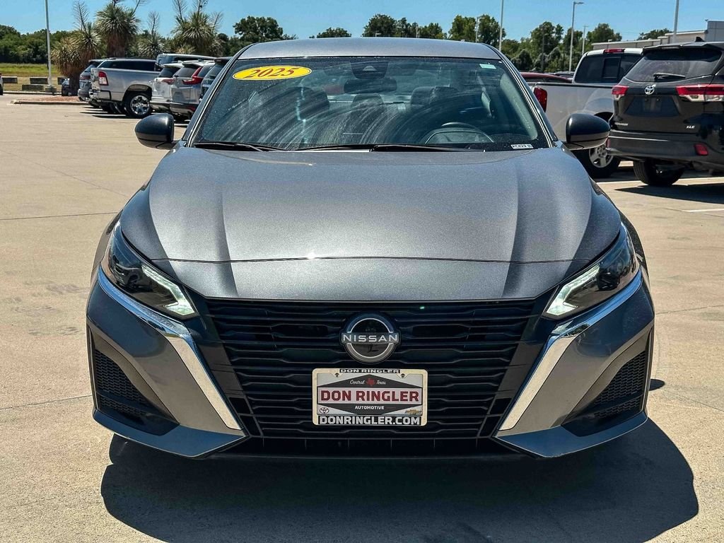 2025 Nissan Altima SV - Photo 8