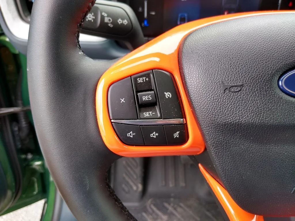 Used 2025 Green Ford XLT image 26