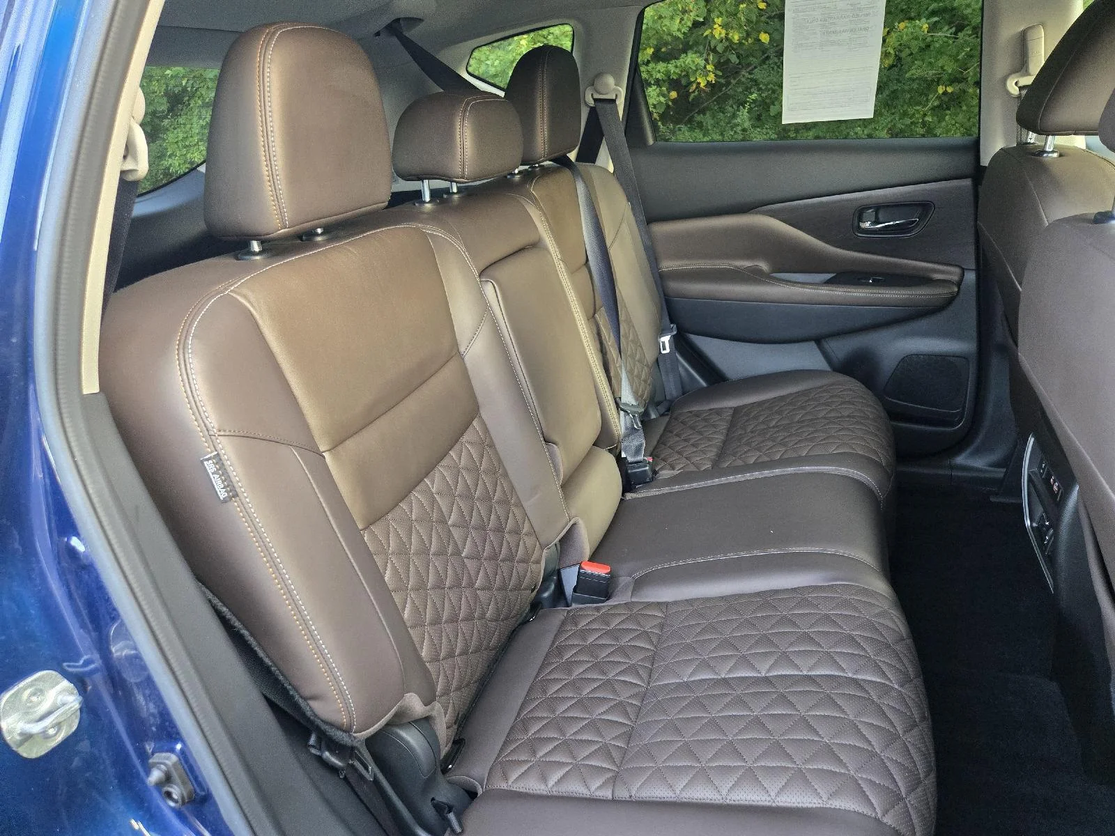 Used 2021 Deep Blue Pearl Nissan Platinum image 29