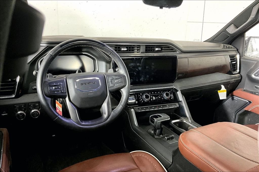 Used 2026 Black GMC Denali Ultimate image 3