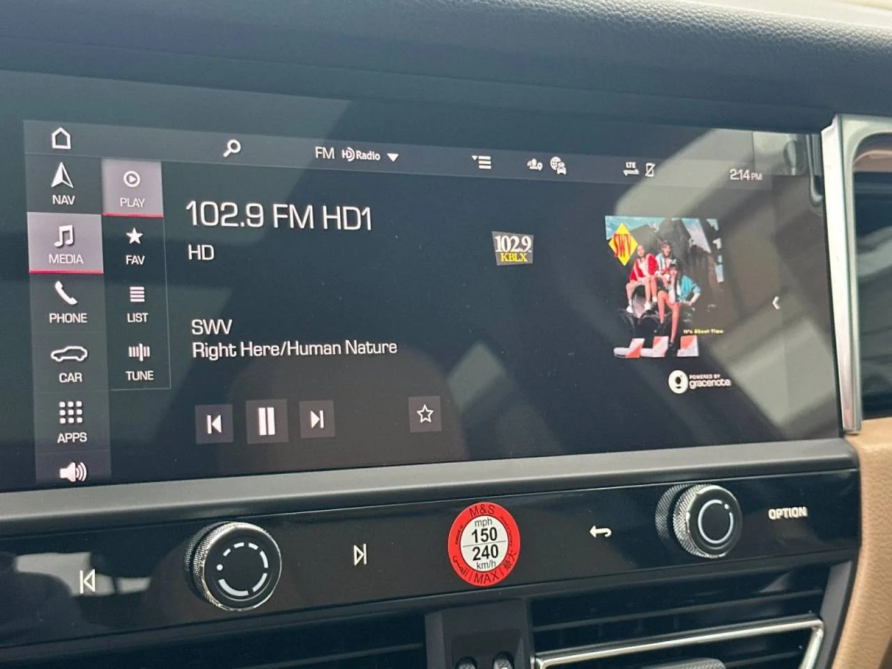 2026 Porsche Macan - Photo 18