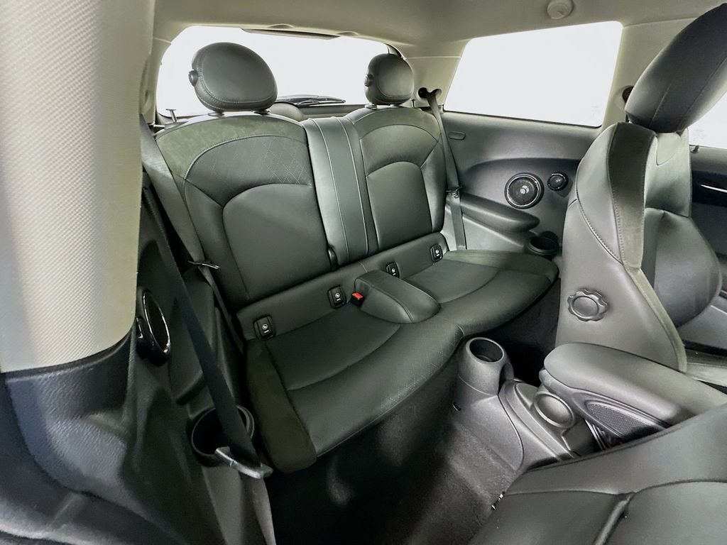 Used 2020 Black MINI Iconic image 27
