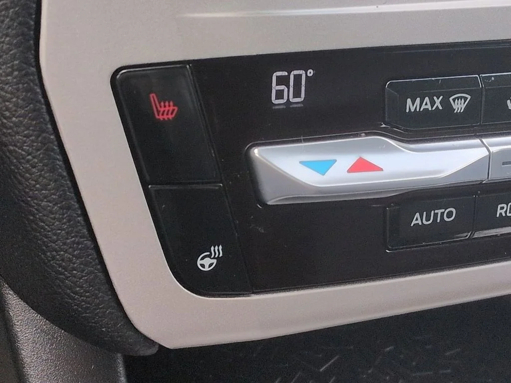 Used 2021 Blue Metallic Ford XLT image 22