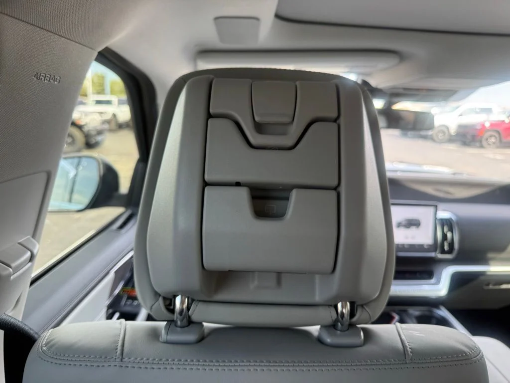 New 2026 Dark Matter Gray Metallic Ford MAX Platinum® image 43