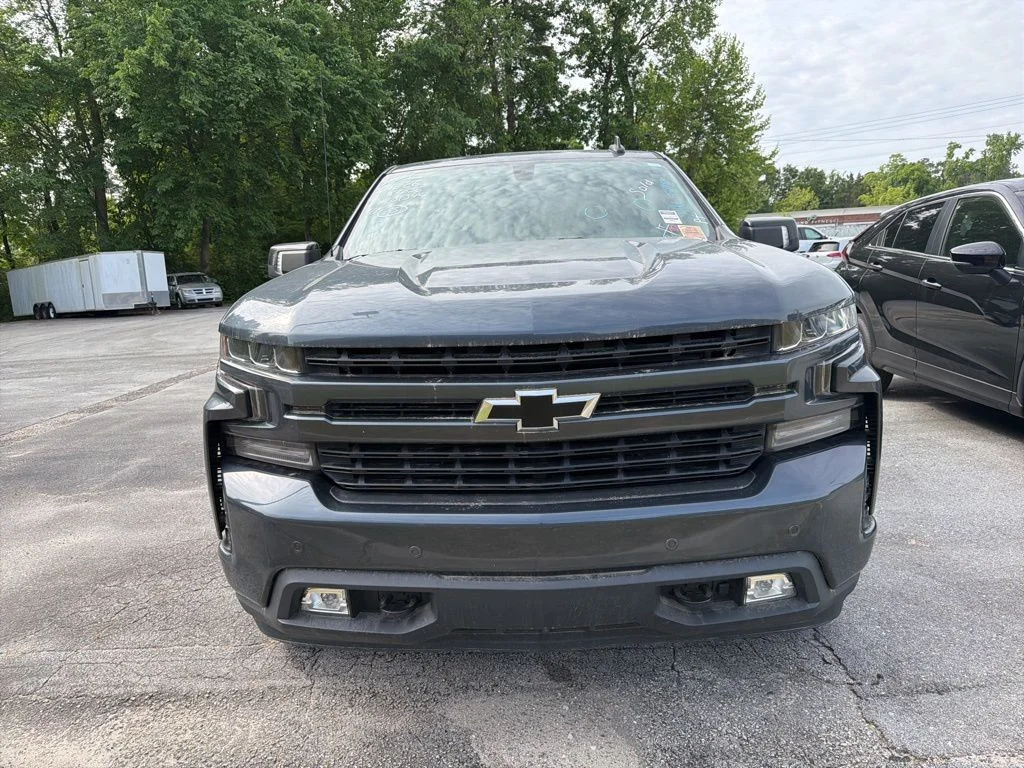Used 2022 Gray Chevrolet RST image 9