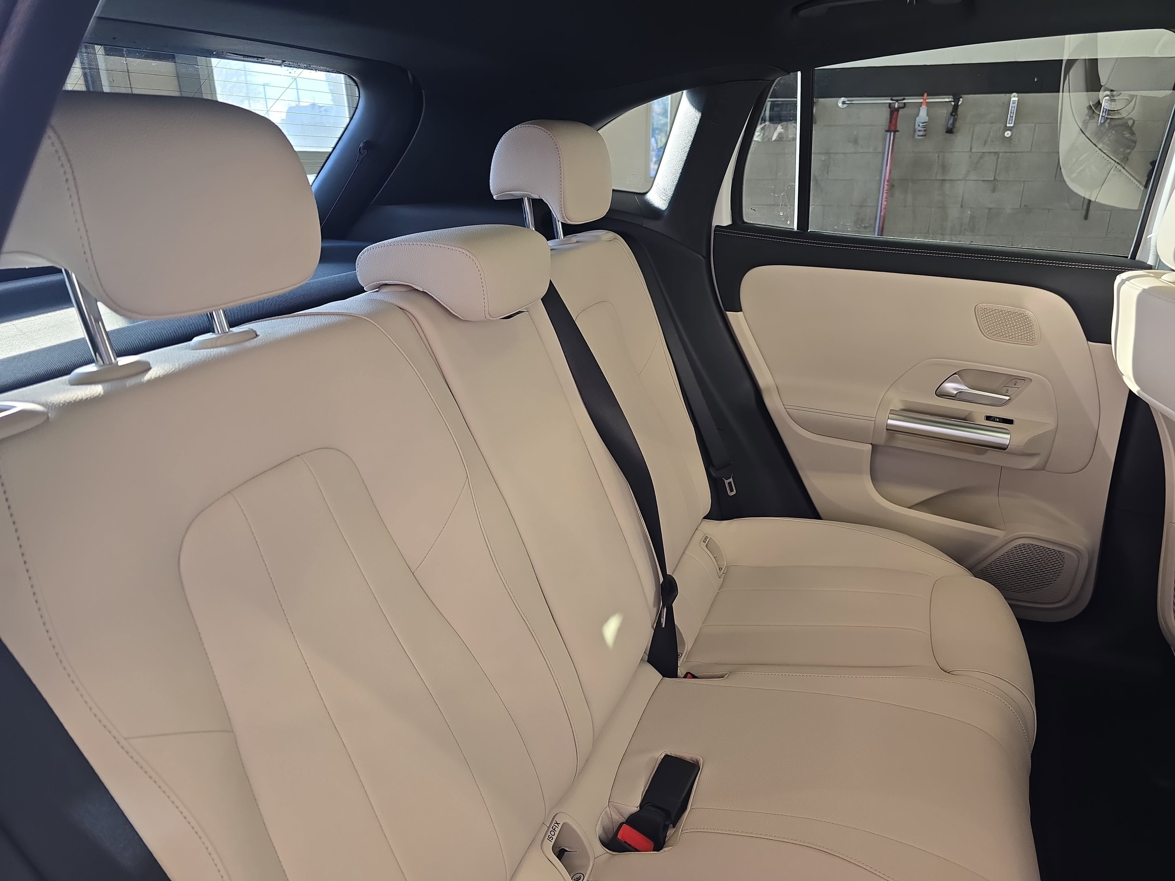 New 2026 Polar White Mercedes-Benz GLA250 image 12
