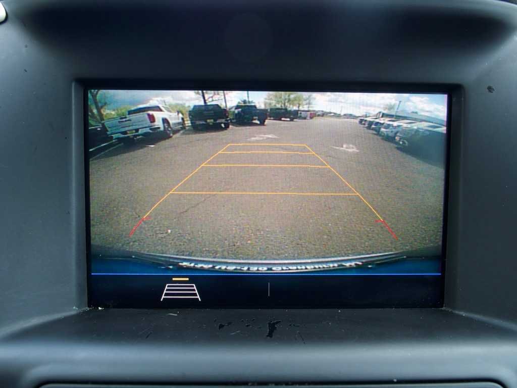 Used 2021 Satin Steel Metallic GMC SLE image 34