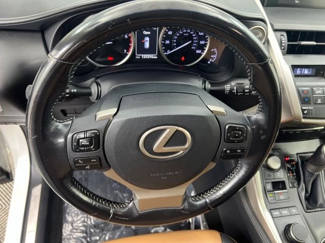Used 2015 White Lexus 200t image 21
