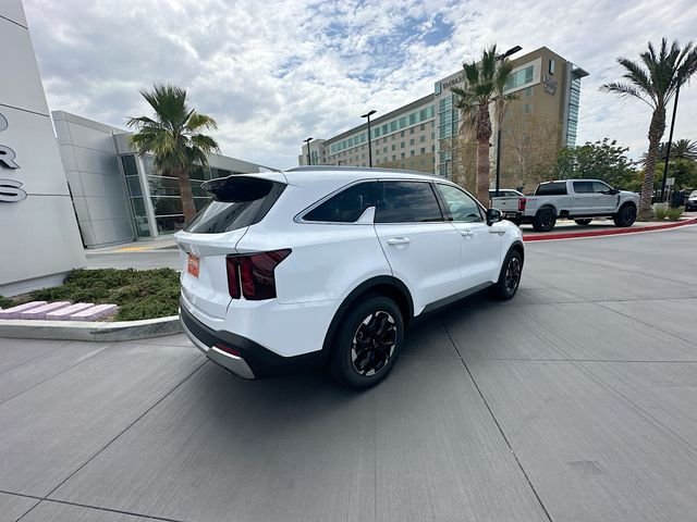 New 2026 Glacial White Pearl Kia S image 7