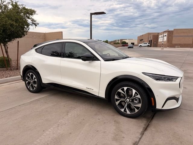 Used 2023 White Ford Premium image 5