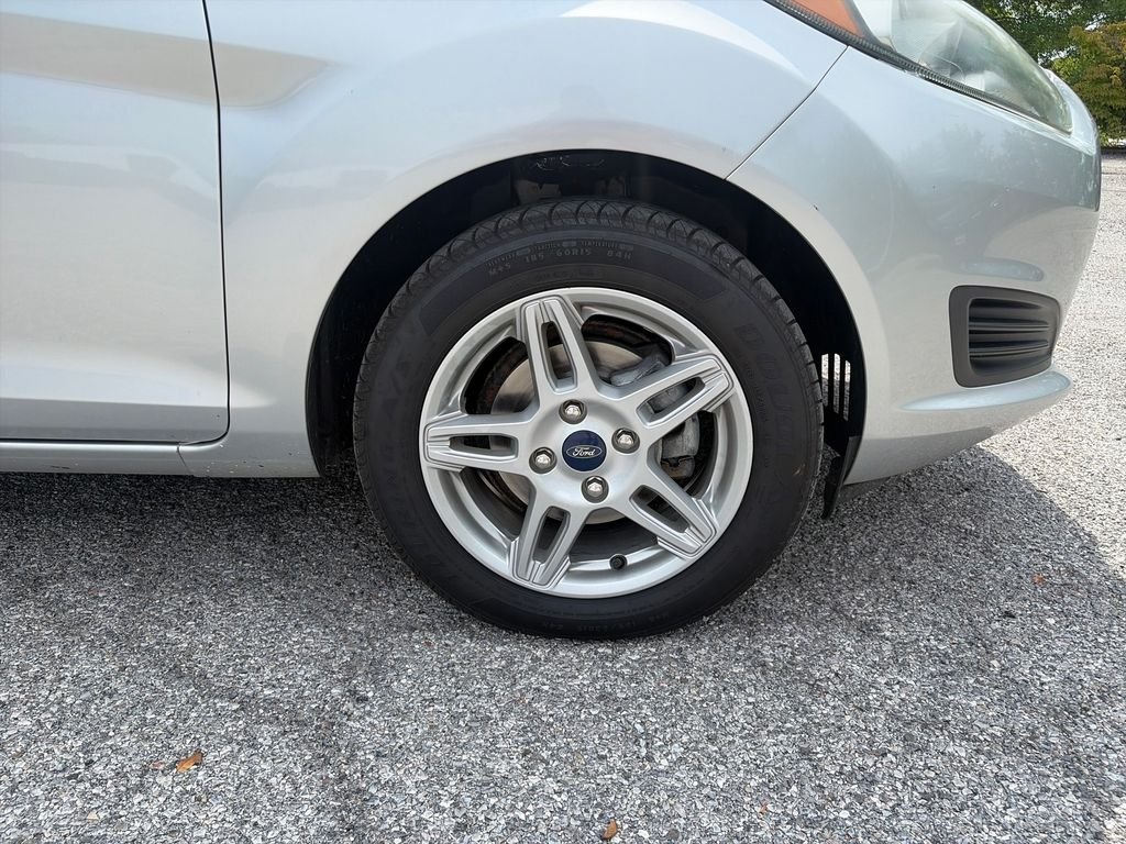 Used 2018 Silver Ford SE image 42