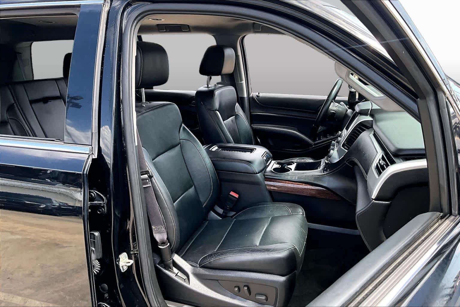 Used 2016 Onyx Black GMC SLT image 9