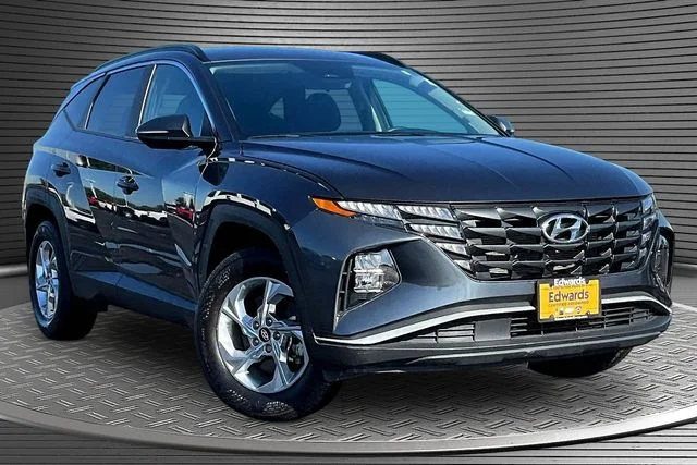 Certified Used 2023 Gray Hyundai SEL image 3
