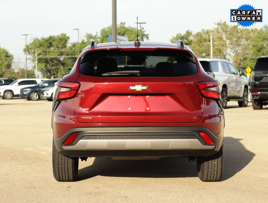 Used 2025 Crimson Metallic Chevrolet LT image 6
