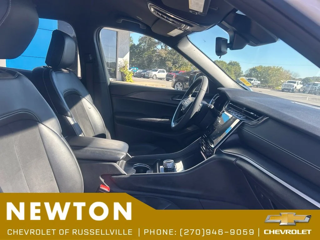 Used 2024 Bright White Clearcoat Jeep Altitude image 8