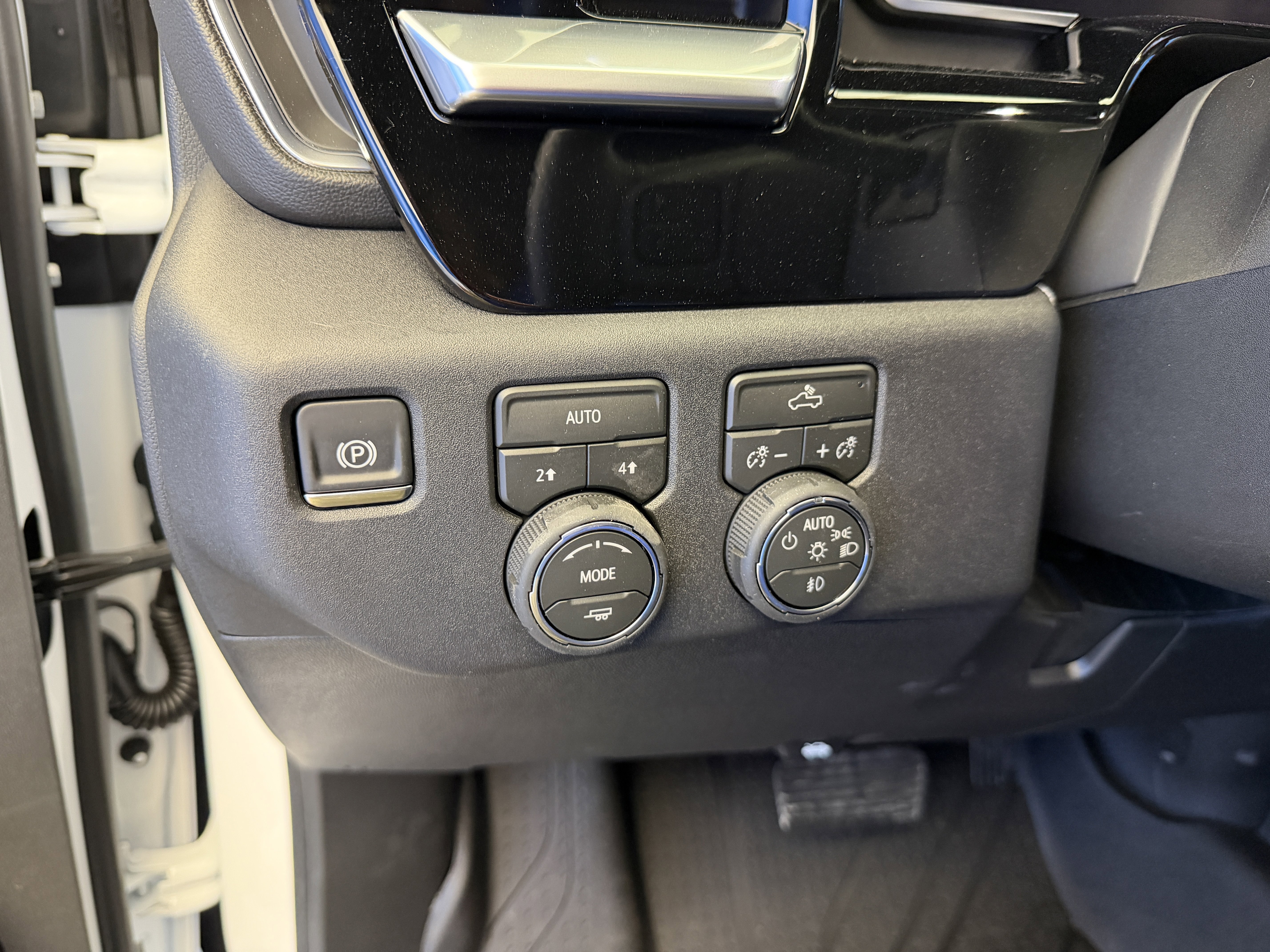 2026 Chevrolet Silverado 1500 RST - Photo 15