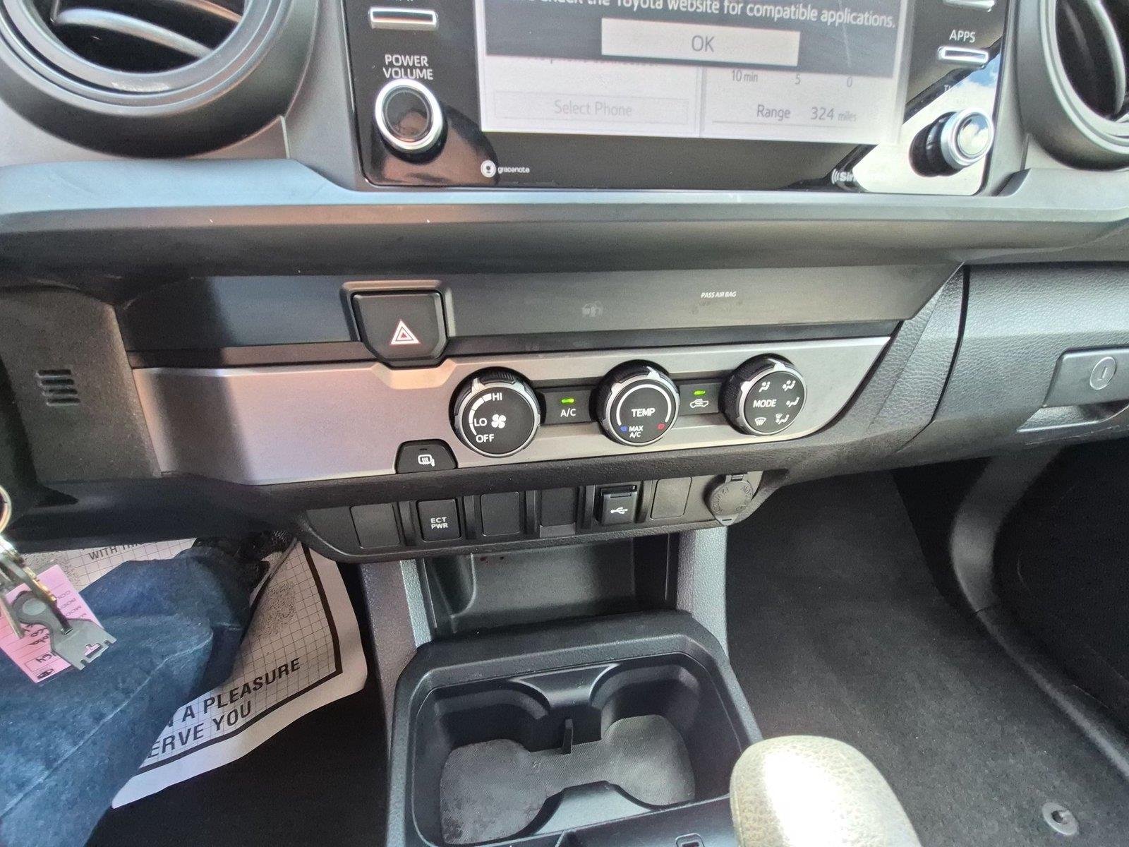Used 2022 White Toyota SR image 27