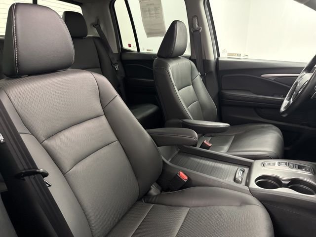 Used 2023 Silver Honda RTL image 27