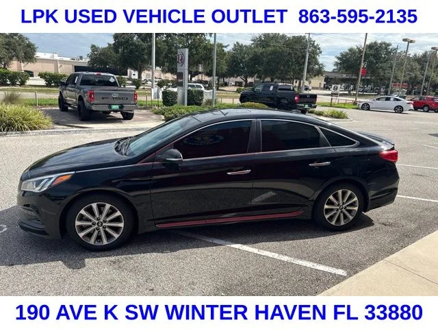 Used 2017 Black Hyundai Limited image 6
