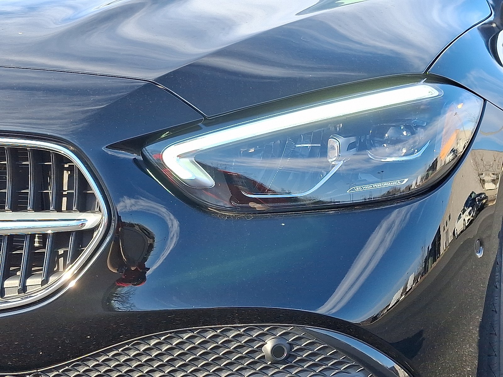 2025 Mercedes-Benz C-Class Sedan C 300 - Photo 8