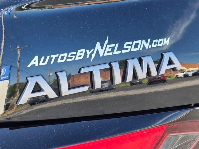 Used 2025 Black Nissan 2.5 SV image 16