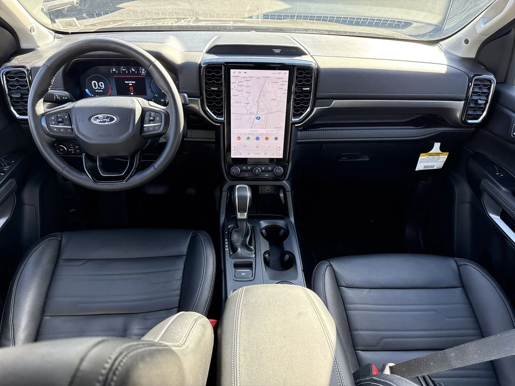 Used 2025 Gray Ford Lariat image 10