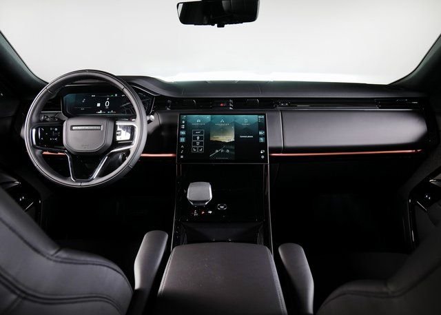 New 2026 Carpathian Grey Land Rover SE image 4
