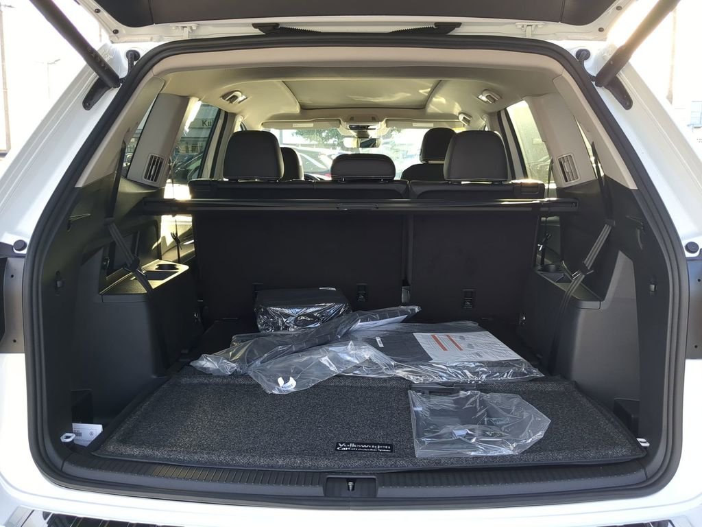 2026 Volkswagen Atlas SE w/Tech - Photo 9