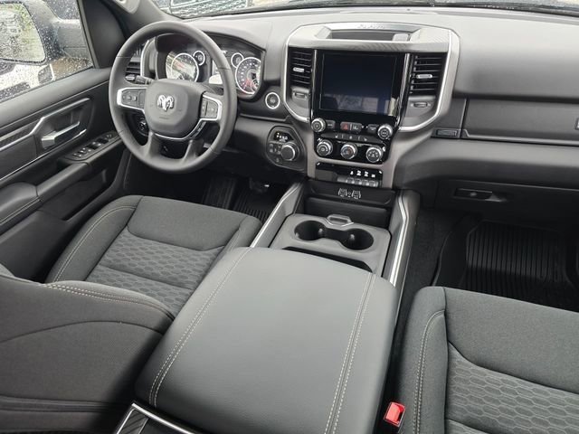New 2026 Diamond Black Crystal Pearl-Coat Exterior Paint RAM Big Horn/Lone Star image 41