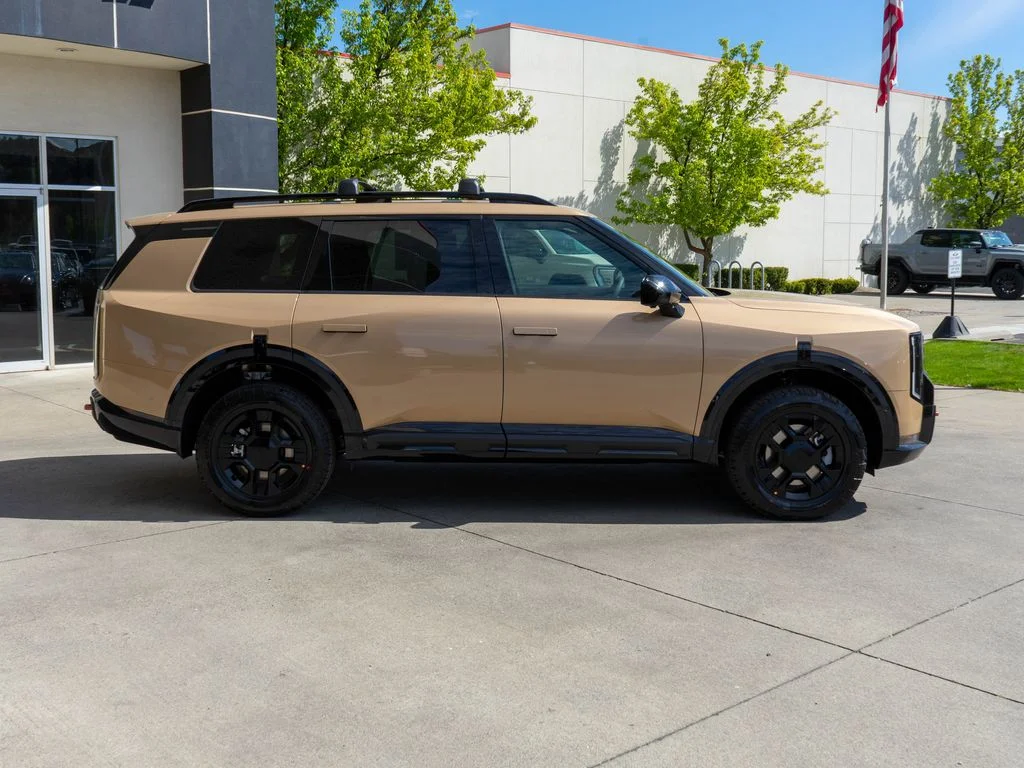 New 2027 Terrain Brown Kia X-Pro SX Prestige image 8