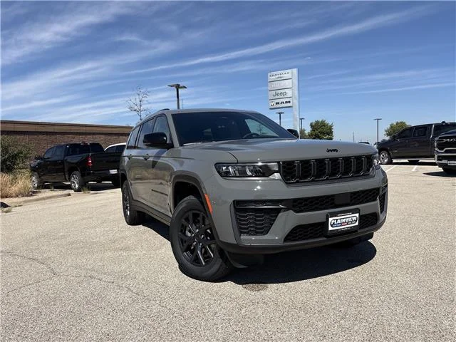 New 2027 Sting-Gray Clearcoat Jeep LAREDO 4X4 image 1