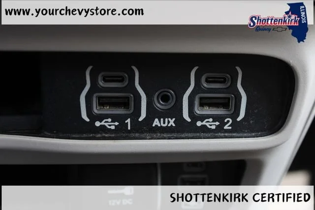 Used 2022 Gray Chrysler Touring L image 30