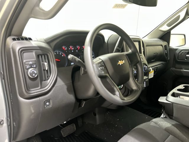 2025 Chevrolet Silverado 1500 Custom - Photo 9