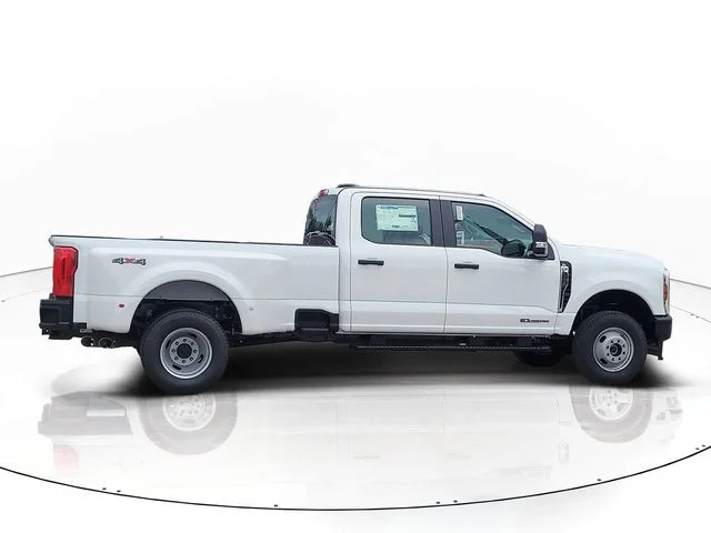 New 2026 Oxford White Ford XL image 4