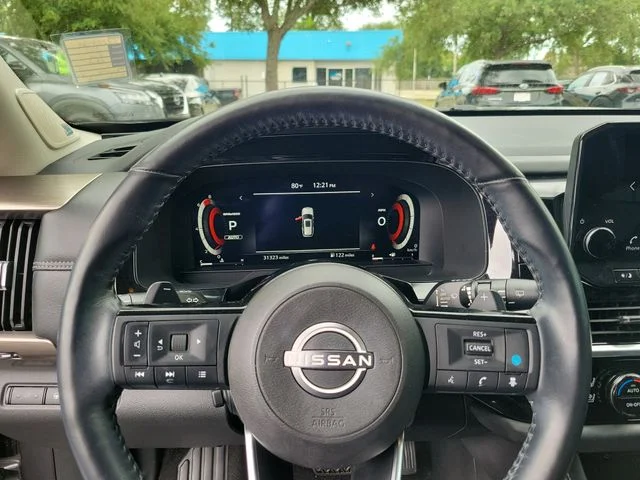Used 2023 Gray Nissan Platinum image 18
