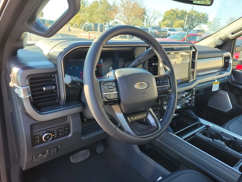 2026 Ford F-250 Super Duty Platinum - Photo 15