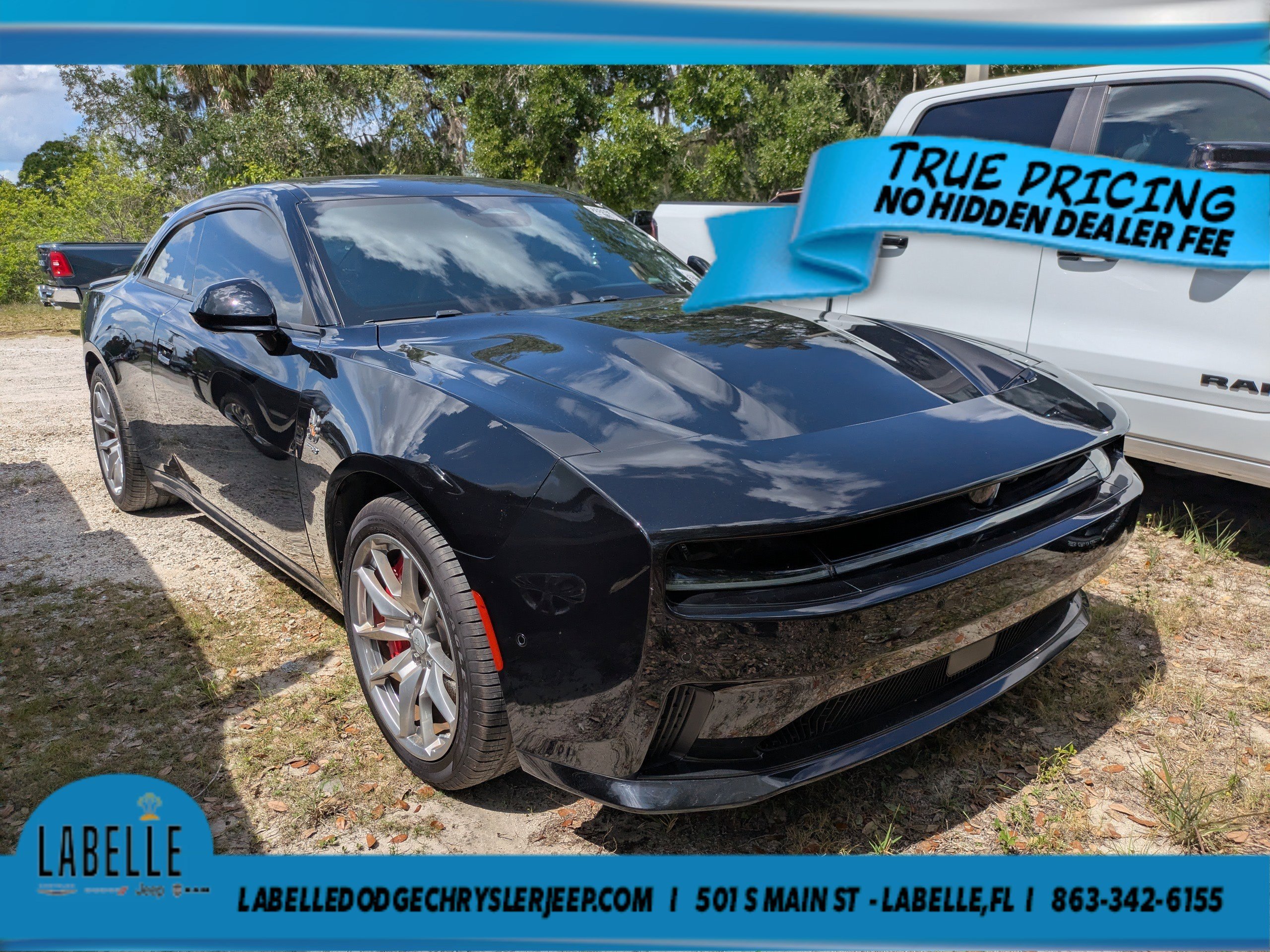 Used 2024 Diamond Black Crystal Pearlcoat Dodge Scat Pack image 2