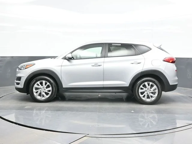 Used 2019 Silver Hyundai Value image 4