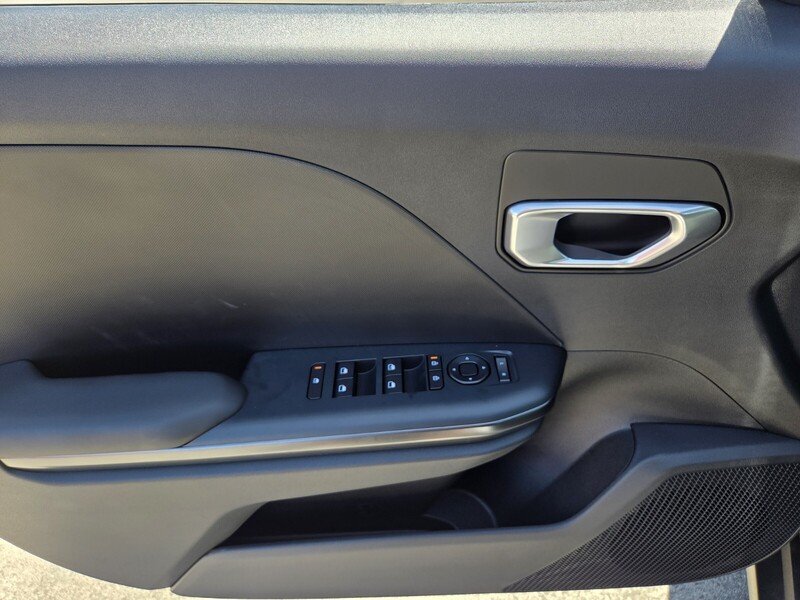 New 2026 Steel Gray Kia LXS image 8