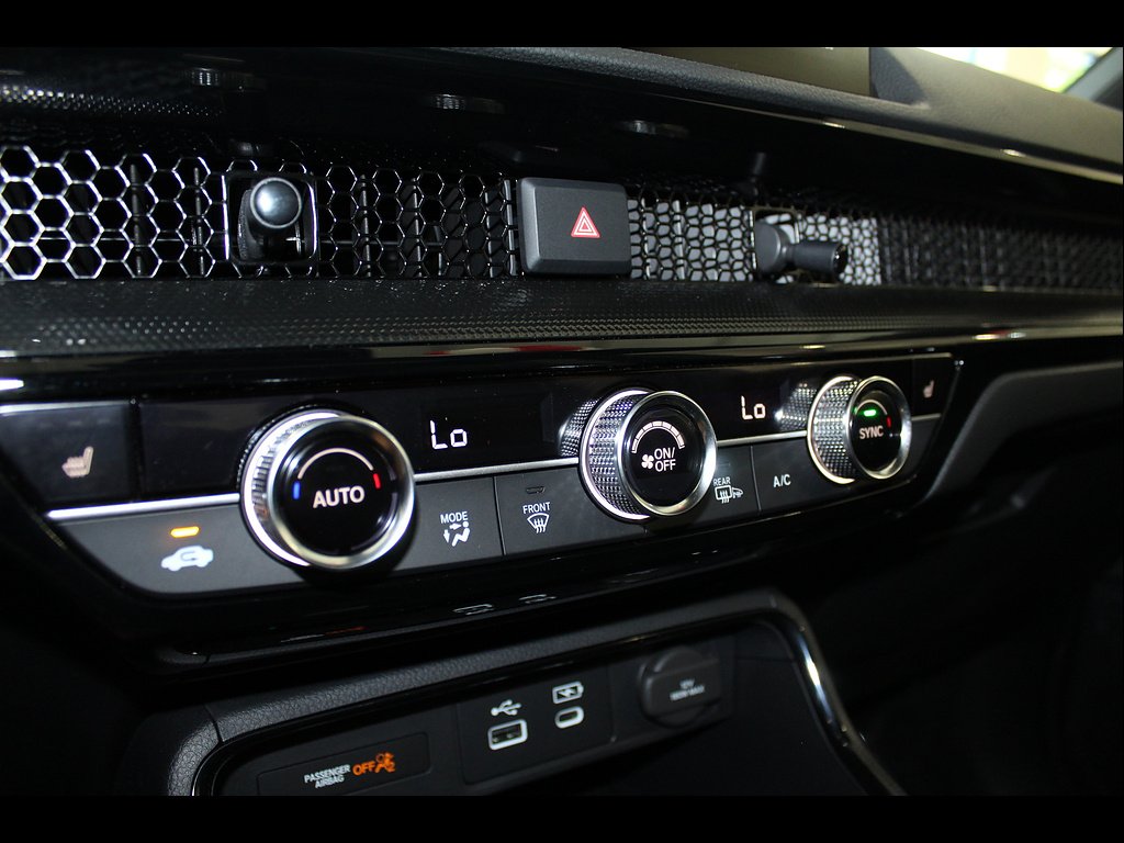 2025 Honda CR-V Sport Touring - Photo 29