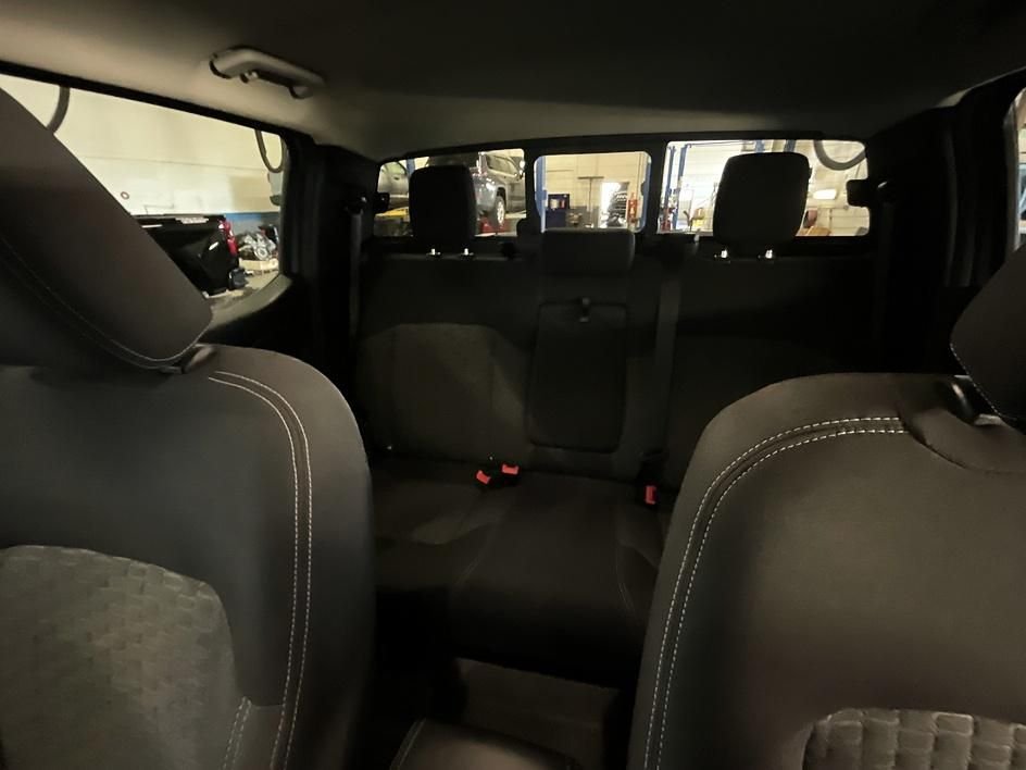 Used 2024 Gray Ford XLT image 25